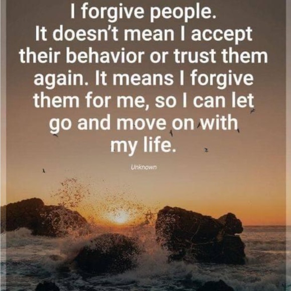 Welcome to my closet - Picture 7 of 10